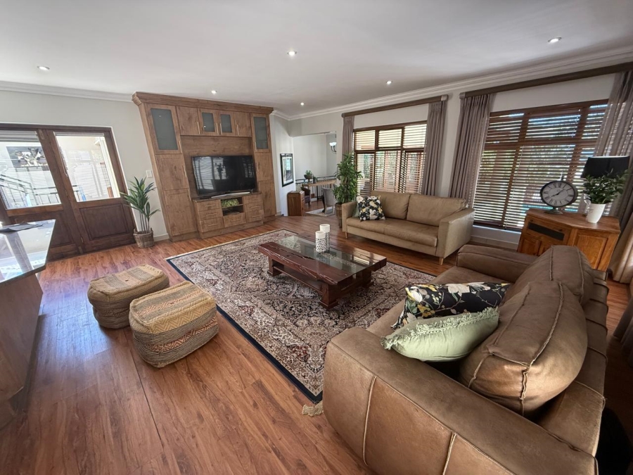 3 Bedroom Property for Sale in Linkside Western Cape